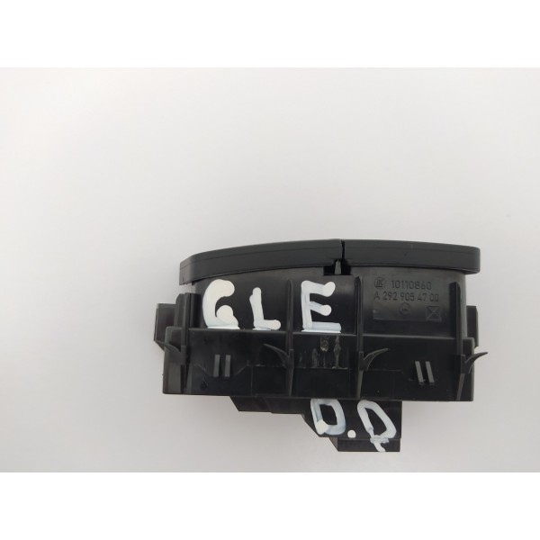 Botão Trava Porta Dianteira Direita Mercedes Gle 43 2019