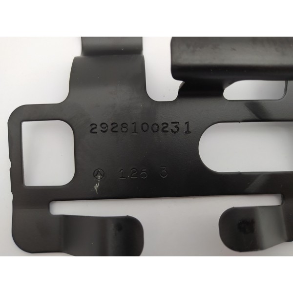 Suporte Direito Mercedes Benz Gle 43 Amg 2019 A2928100231