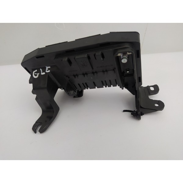 Suporte Caixa Fusível Mercedes Benz Gle 43 2019 A1665409315