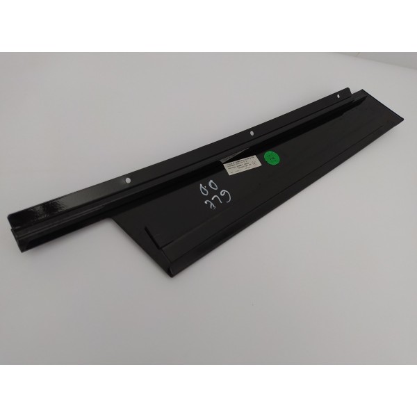 Moldura Dianteira Direita Black Piano Mercedes Gle 43 2019