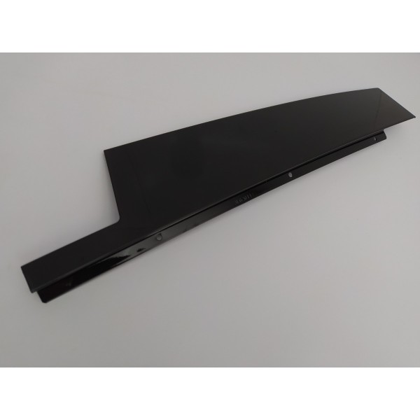 Moldura Dianteira Direita Black Piano Mercedes Gle 43 2019