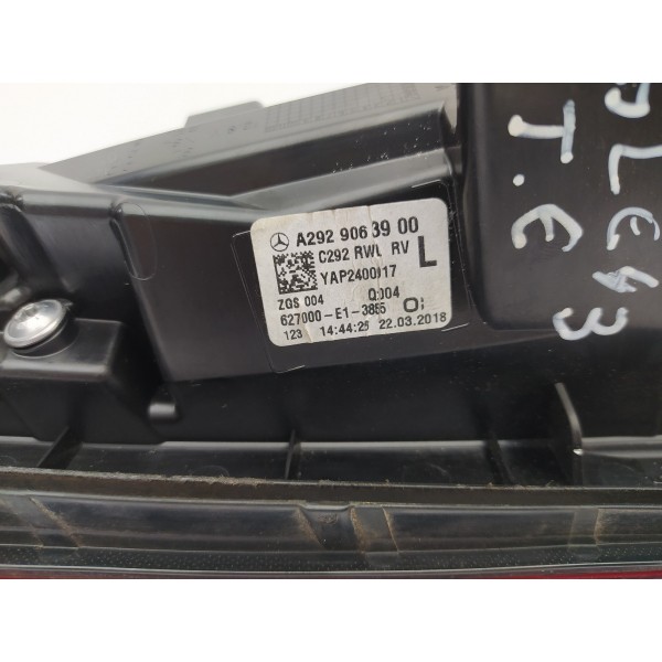 Lanterna Tampa Traseira Esquerda Mercedes Benz Gle 43 2019