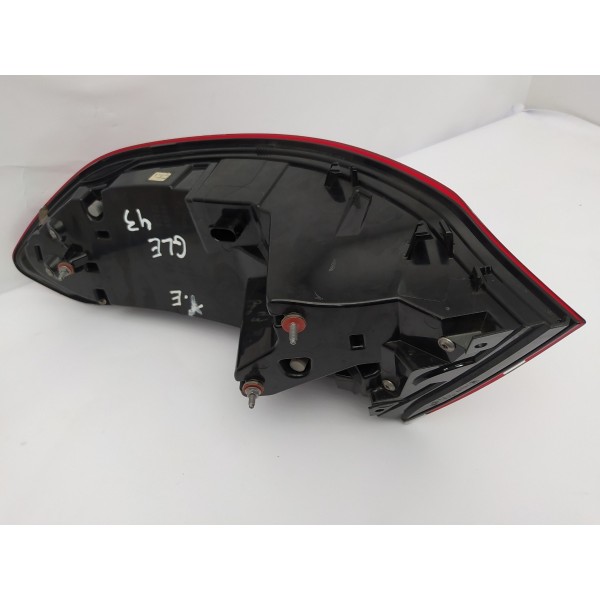 Lanterna Esquerda Mercedes Benz Gle 43 Amg 2018 2019