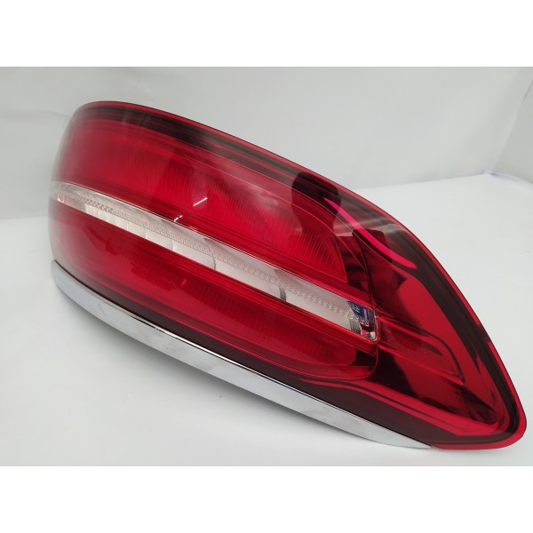 Lanterna Esquerda Mercedes Benz Gle 43 Amg 2018 2019