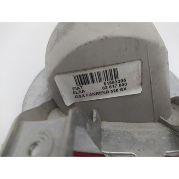 Lanterna Esquerda Ré Parachoque Jeep Renegade 2018 Detalhe