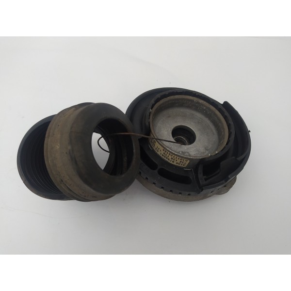 Coxim Amortecedor Dianteiro Direito Bmw 535i Gt 2011 2012