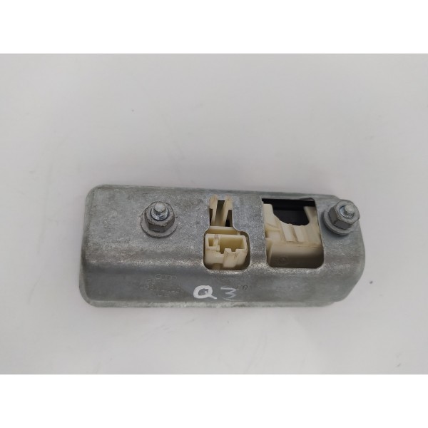 Maçaneta Botão Abertura Tampa Traseira Audi Q3 2016