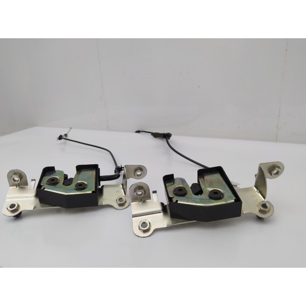 Par Trava Bancos Traseiros Volvo S60 T5 2016 2017