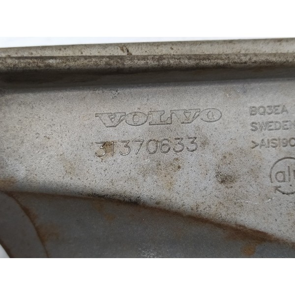 Suporte Traseiro Direito Semi Eixo Volvo S60 2016 31370633