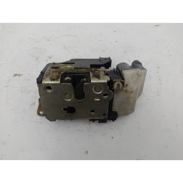 Fechadura Porta Traseira Esquerda Fiat Doblo 2009 2010 2011