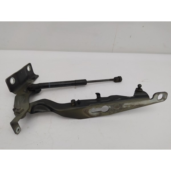 Dobradiça Braço Esquerdo Capô Volvo S60 2016 2017