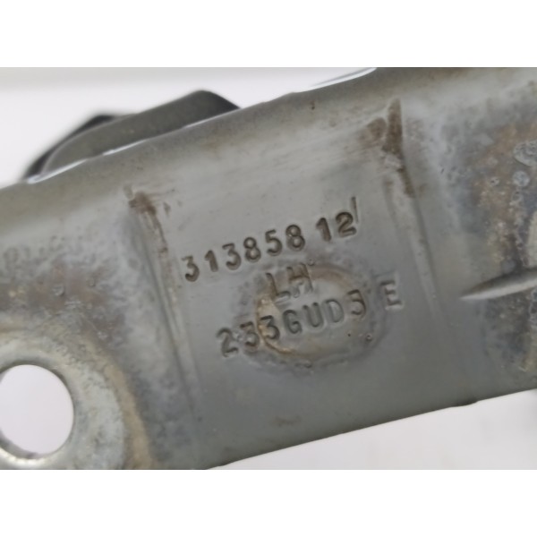 Dobradiça Braço Esquerdo Capô Volvo S60 2016 2017