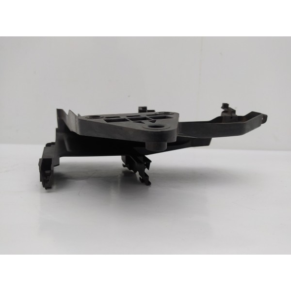 Suporte Fechadura Dianteira Direita Volvo S60 2016 2017