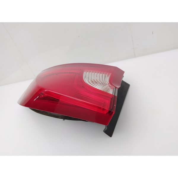 Lanterna Traseira Direita Volvo S60 T5 2015 2016