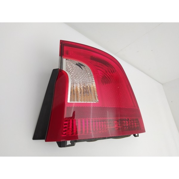 Lanterna Traseira Direita Volvo S60 T5 2015 2016