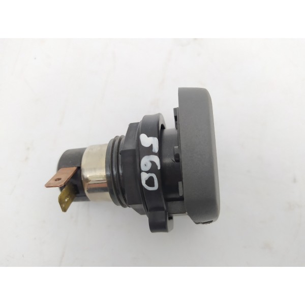 Entrada Tomada 12v Carregador Volvo V60 2016 2017