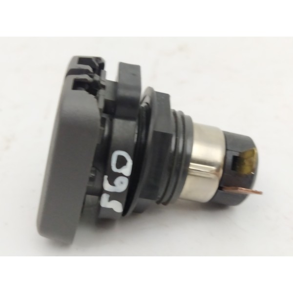 Entrada Tomada 12v Carregador Volvo V60 2016 2017