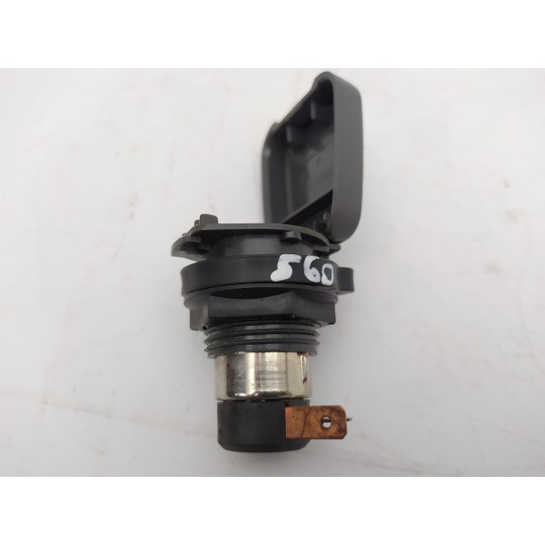 Entrada Tomada 12v Carregador Volvo V60 2016 2017