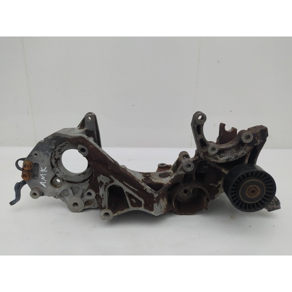 Suporte Alternador Bomba Injetora Vw Amarok 2014 03l903143j
