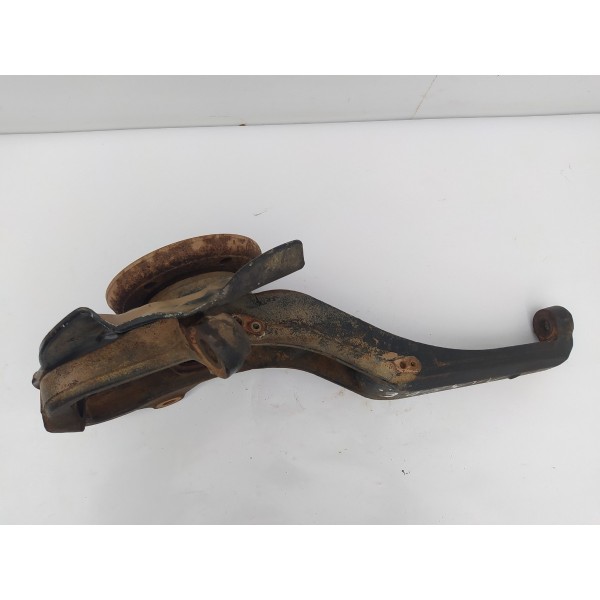 Montante Manga Eixo Dianteiro Esquerdo Volkswagen Amarok