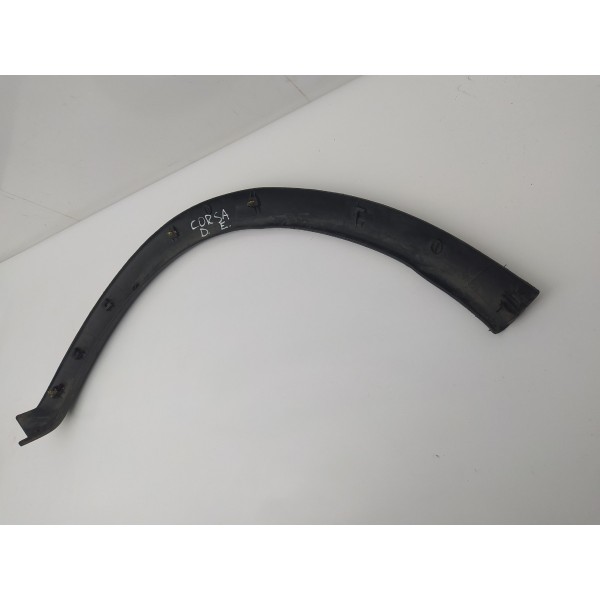 Moldura Paralama Dianteiro Esquerdo Chevrolet Corsa