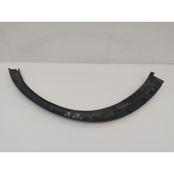 Moldura Paralama Dianteiro Esquerdo Chevrolet Corsa