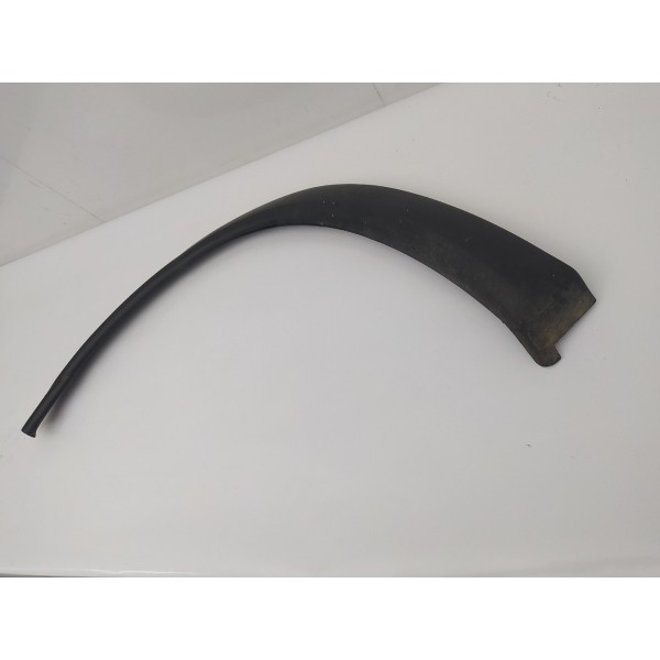 Moldura Paralama Dianteiro Esquerdo Chevrolet Corsa