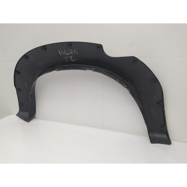 Moldura Paralama Traseiro Esquerdo Toyota Hilux 2012 2013 14