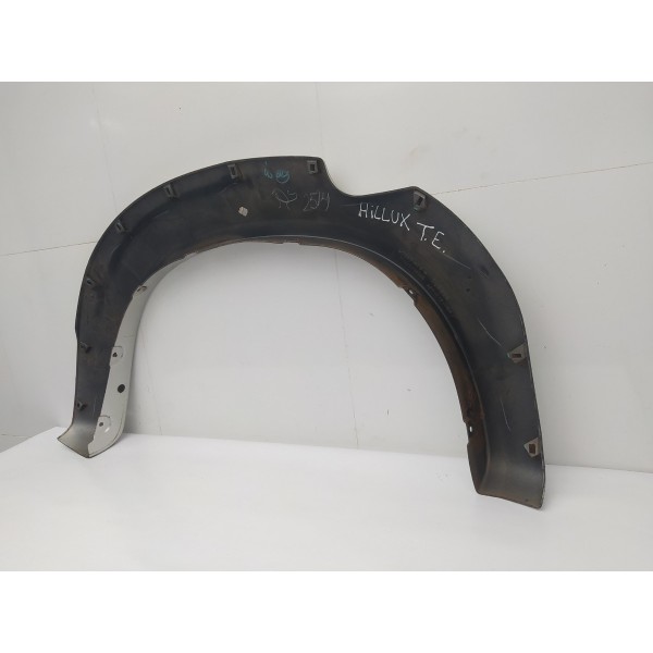 Moldura Paralama Traseiro Esquerdo Toyota Hilux 2012 2013 14