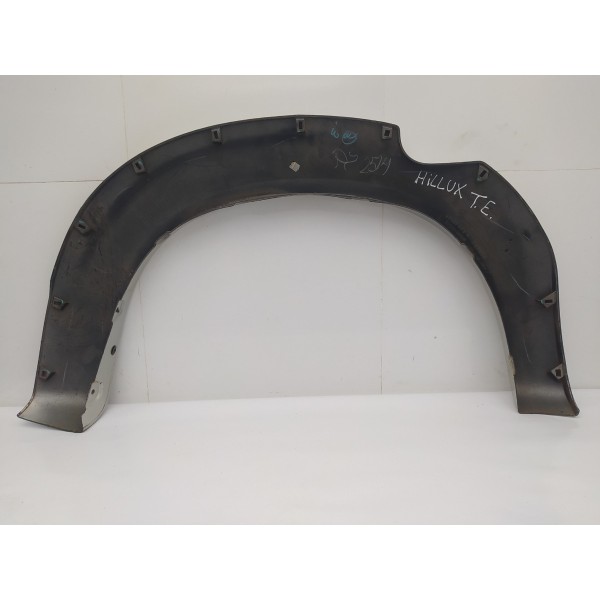 Moldura Paralama Traseiro Esquerdo Toyota Hilux 2012 2013 14