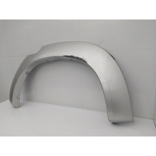 Moldura Paralama Traseiro Esquerdo Toyota Hilux 2012 2013 14