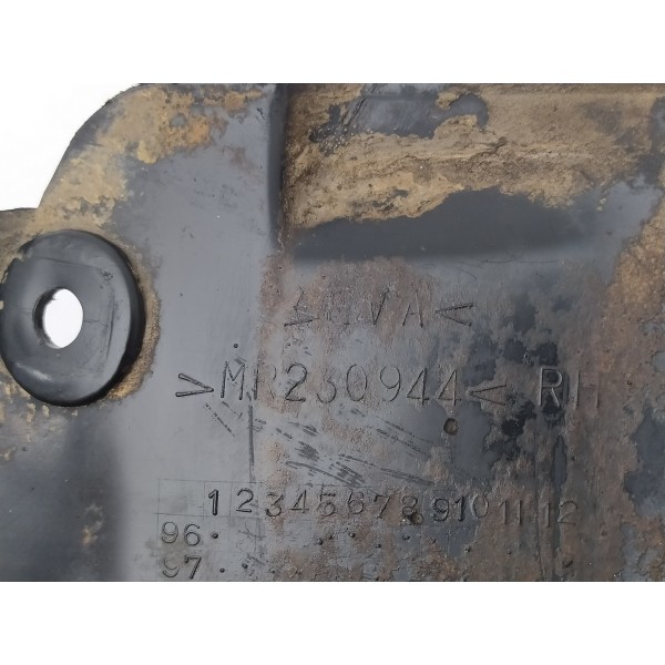 Lameiro Parabarro Traseiro Direito Pajero Sport 2008 2009