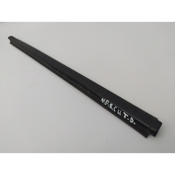 Pestana Porta Traseira Direita Nissan March 2013 2014