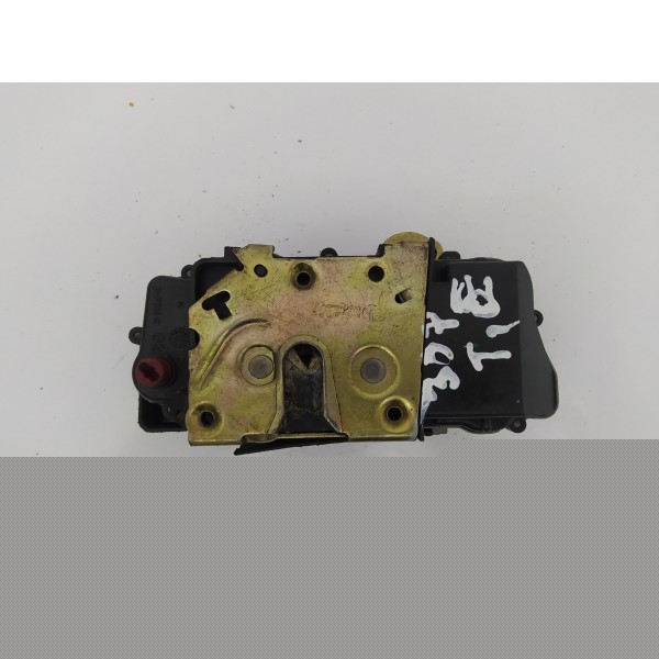 Fechadura Porta Traseira Esquerda Peugeot 307 2010 2011