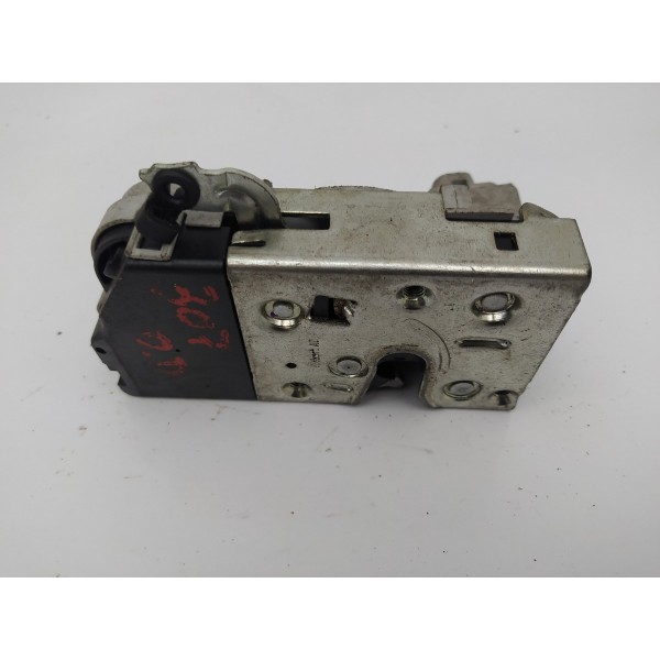 Fechadura Porta Dianteira Direita Peugeot 307 2010 2011