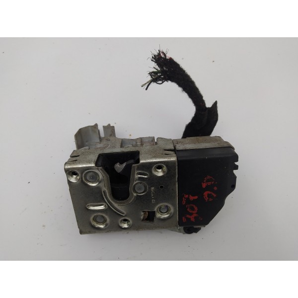 Fechadura Porta Dianteira Direita Peugeot 307 2010 2011