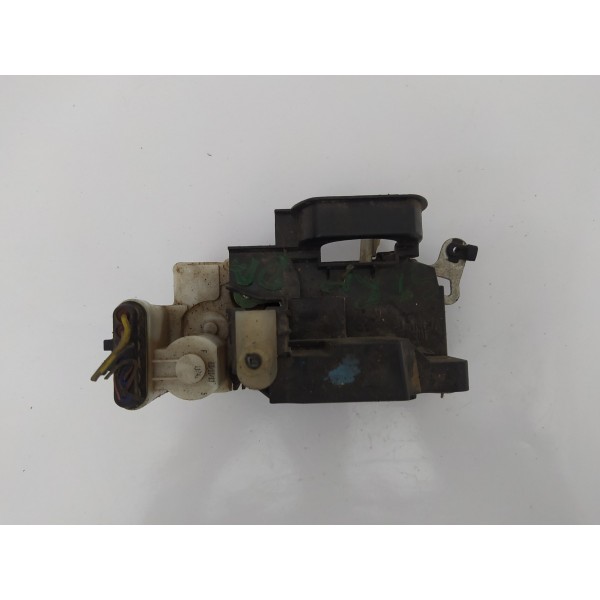 Fechadura Porta Dianteira Direita Fiat Strada 2005 2006 2007