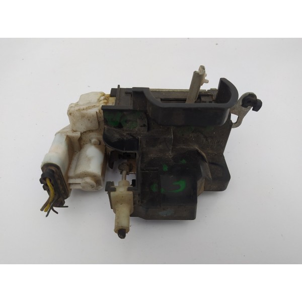 Fechadura Porta Dianteira Direita Fiat Strada 2005 2006 2007