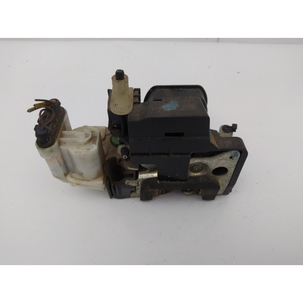 Fechadura Porta Dianteira Direita Fiat Strada 2005 2006 2007