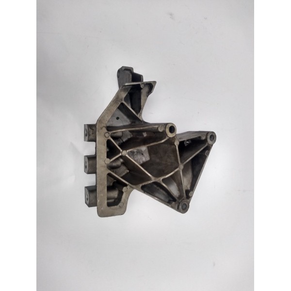 Suporte Direito Coxim Motor Volkswagen Saveiro G5 030199275