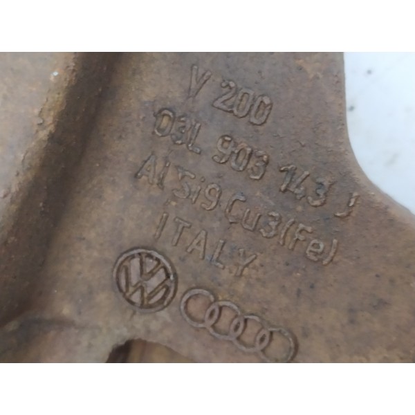 Suporte Compressor Volkswagen Amarok 2013 2014 03l903143j