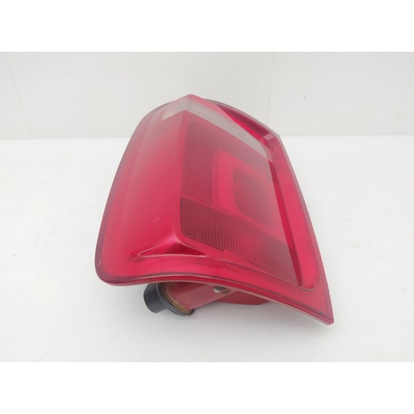 Lanterna Direita Volkswagen Amarok 2012 2013 Detalhe