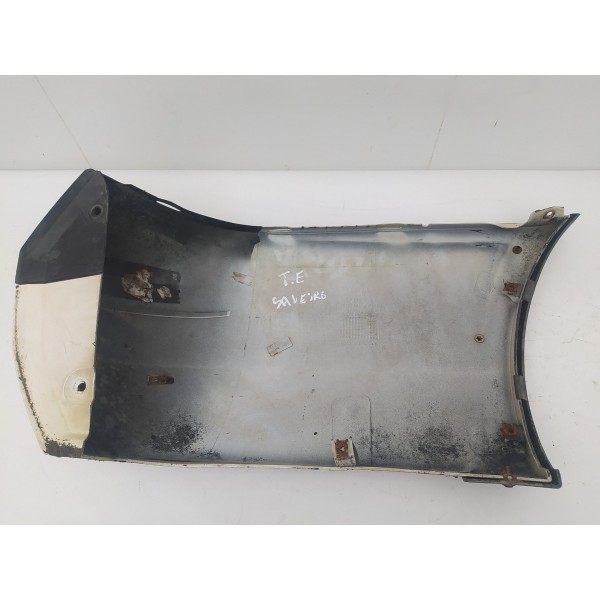 Polaina Esquerda Parachoque Traseiro Volkswagen Saveiro G5