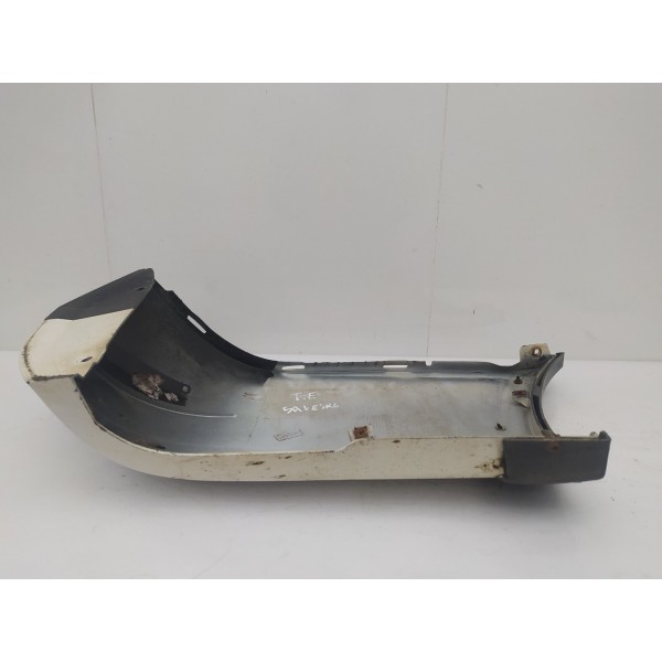 Polaina Esquerda Parachoque Traseiro Volkswagen Saveiro G5
