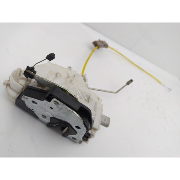 Fechadura Dianteira Direita Volkswagen Saveiro G5 2011 2012