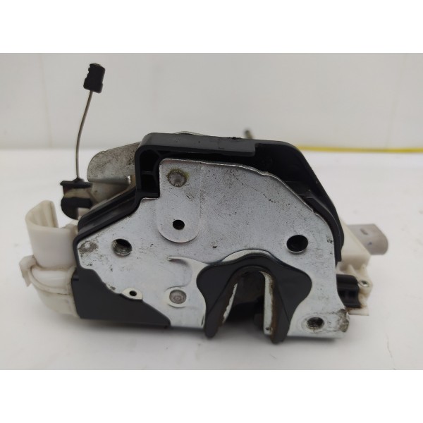 Fechadura Dianteira Direita Volkswagen Saveiro G5 2011 2012