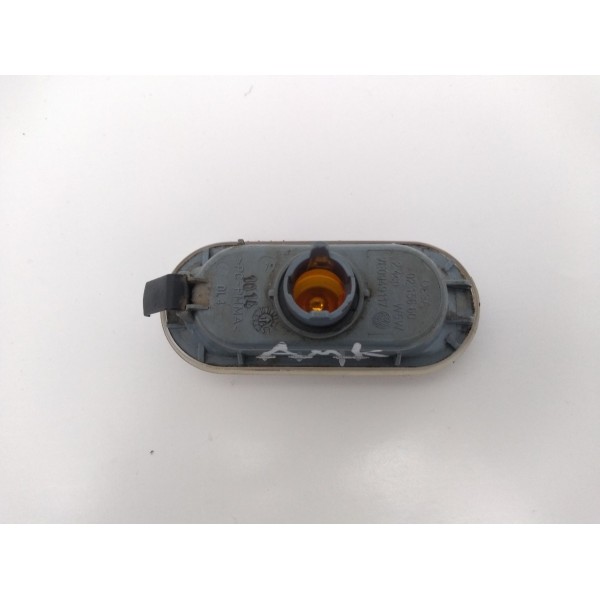 Pisca Paralama Volkswagen Amarok 2013 2014 7e0949117 Unidade