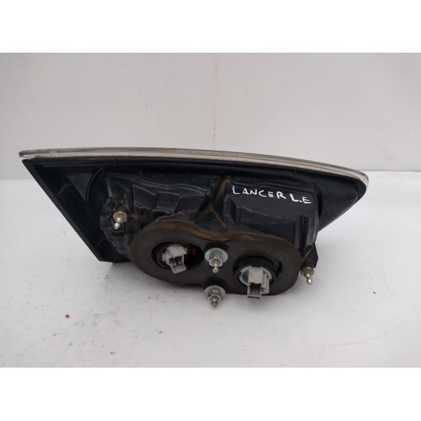 Lanterna Tampa Traseira Direita Mitsubishi Lancer 2014 2015