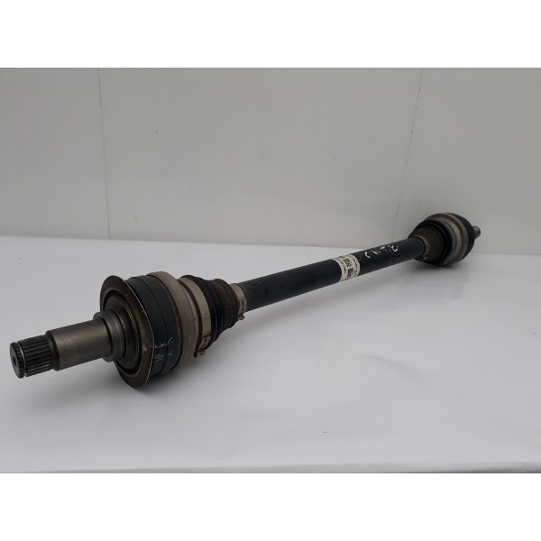 Semi Eixo Traseiro Esquerdo C180 1.6 Turbo 2016 A2053506118