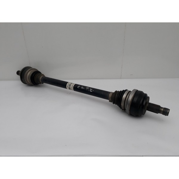Semi Eixo Traseiro Esquerdo C180 1.6 Turbo 2016 A2053506118